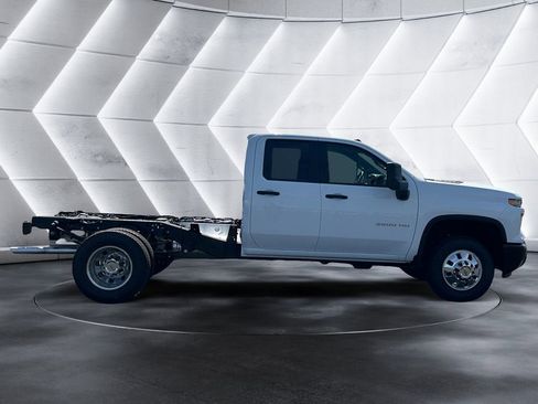 New 2026 Chevrolet Silverado 3500 W/T RWD image 6
