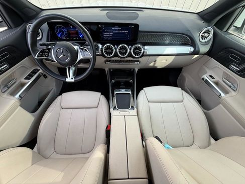 Used 2024 Mercedes-Benz EQB 250+ w/ Winter Package image 9