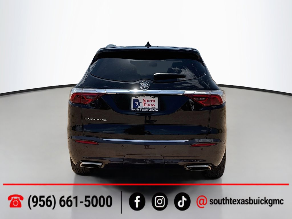 Used 2023 Buick Enclave Essence w/ Experience Buick Package FWD image 7