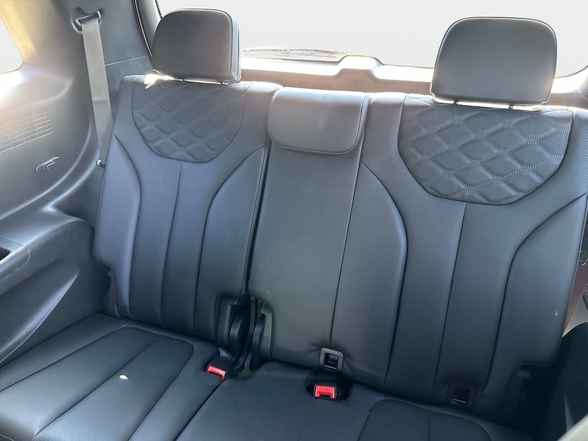 Used 2022 Hyundai Palisade Calligraphy FWD image 11