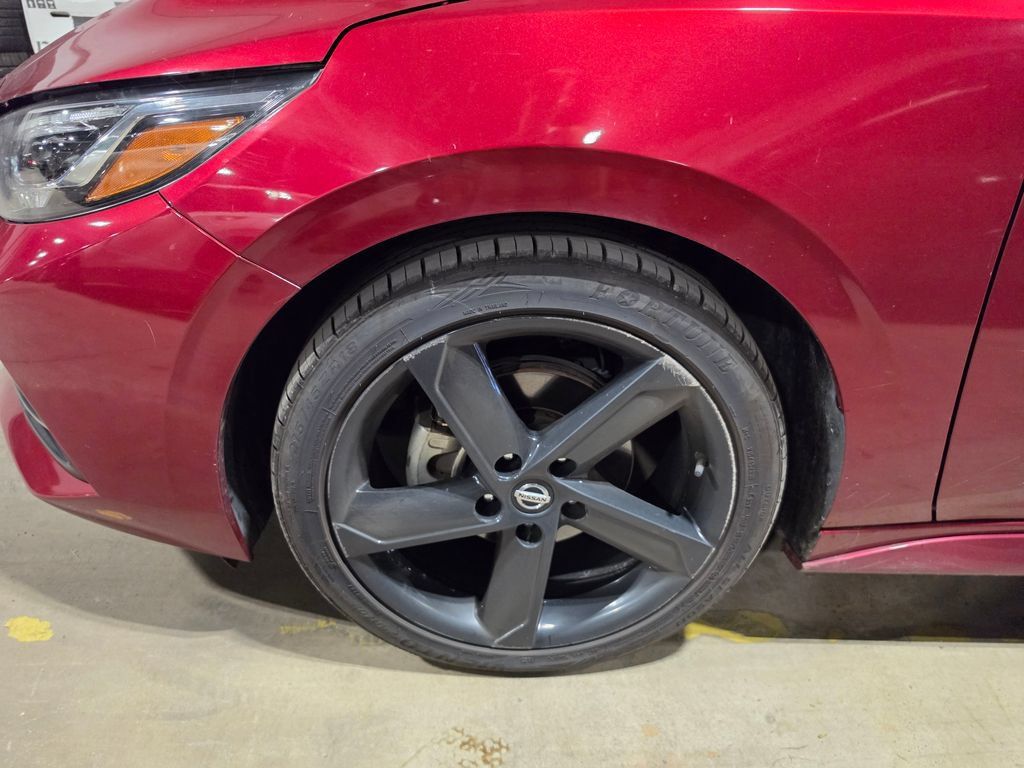 Used 2021 Nissan Sentra SR w/ SR Premium Package FWD image 3