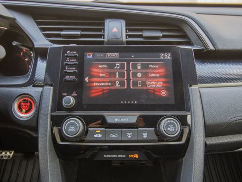Used 2020 Honda Civic Sport image 24