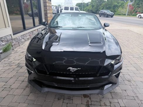 Used 2018 Ford Mustang GT Premium w/ GT Performance Package RWD image 34