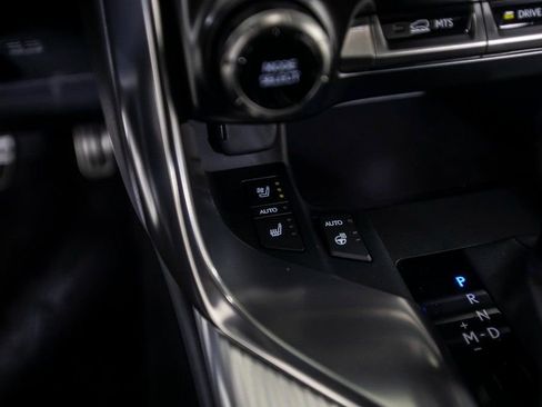 Used 2025 Lexus LX 600 F Sport image 36