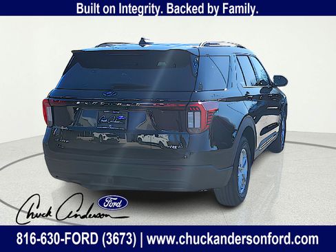 New 2026 Ford Explorer Active AWD/4WD image 8