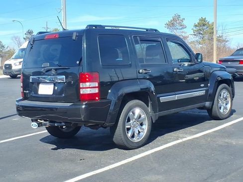 Used 2012 Jeep Liberty Sport image 6