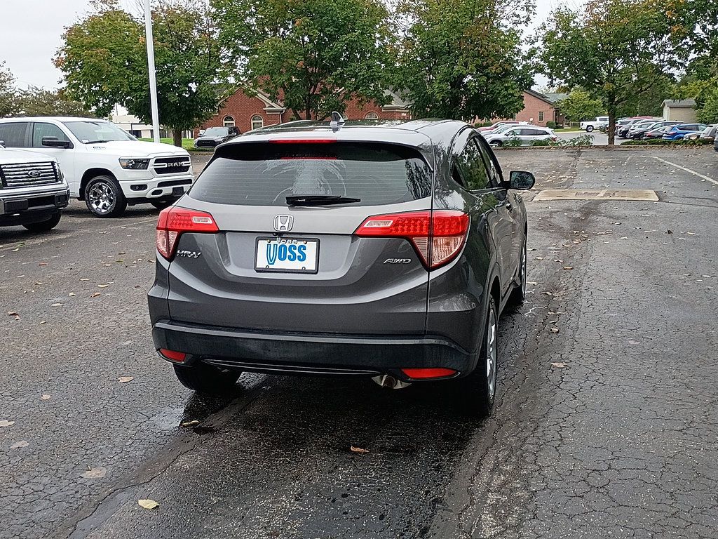Used 2016 Honda HR-V LX image 3