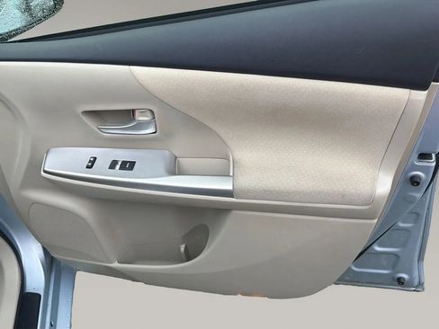 Used 2012 Toyota Prius V Two FWD image 29