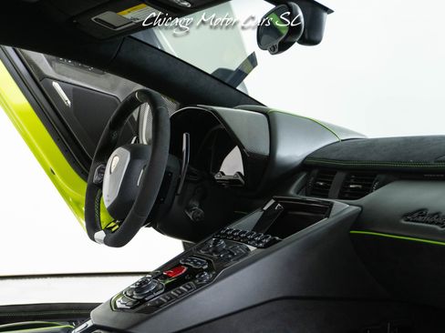Used 2019 Lamborghini Aventador SVJ AWD/4WD image 34