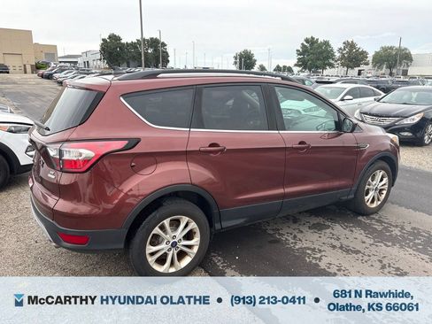 Used 2018 Ford Escape SE w/ SE Sync 3 Package FWD image 11