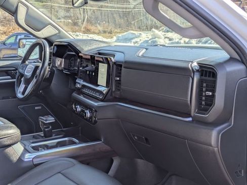 Used 2022 GMC Sierra 1500 SLT w/ SLT Convenience Package image 35