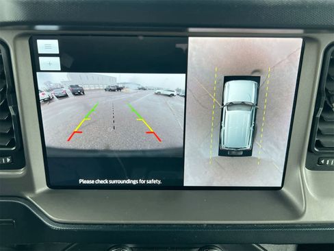 Used 2022 Ford Bronco Outer Banks image 29