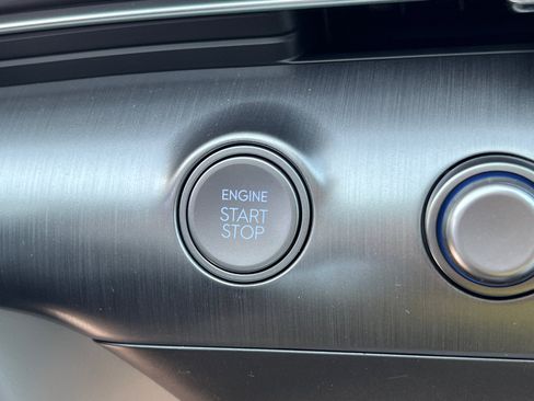 New 2026 Hyundai Elantra Limited image 24