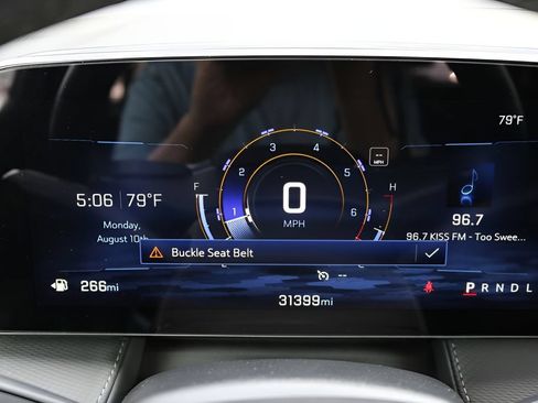Used 2025 Chevrolet Equinox LT w/ Convenience Package II FWD image 25