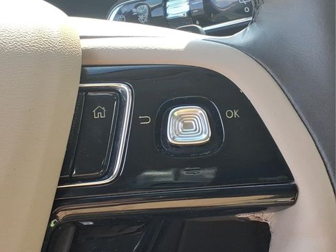 Certified 2022 Lincoln Corsair AWD w/ Premium Package image 11