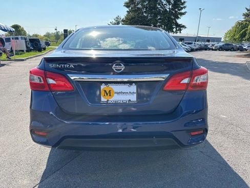 Used 2019 Nissan Sentra S w/ Appearance Package FWD image 4
