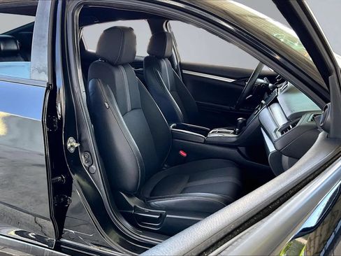 Used 2020 Honda Civic Sport image 25