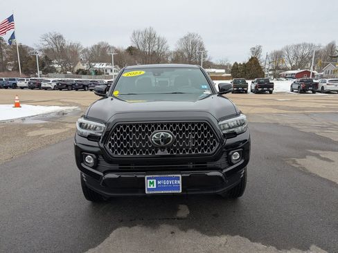 Used 2023 Toyota Tacoma Limited w/ Nightshade Package image 9