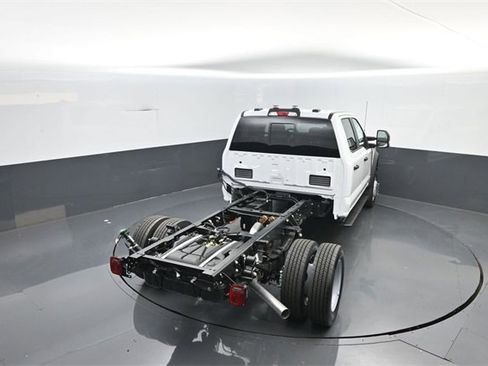 New 2026 Ford F450 XL w/ XL Chrome Package image 27