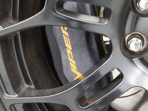 Used 2014 SRT Viper SRT-10 image 21