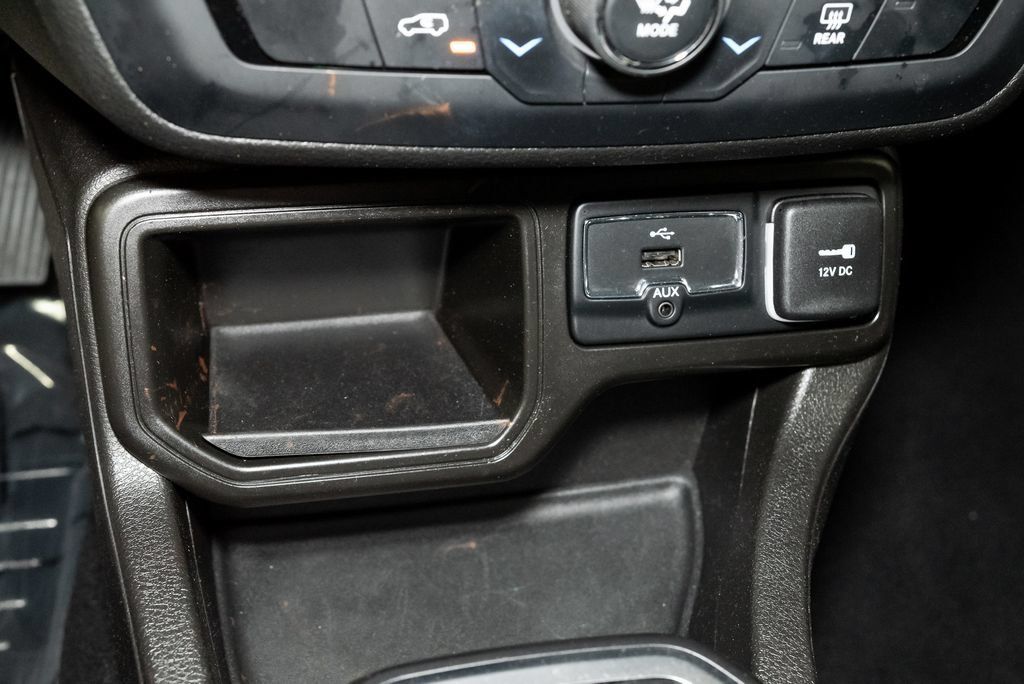 Used 2021 Jeep Renegade Sport FWD image 18