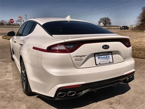 Used 2019 Kia Stinger Premium image 5