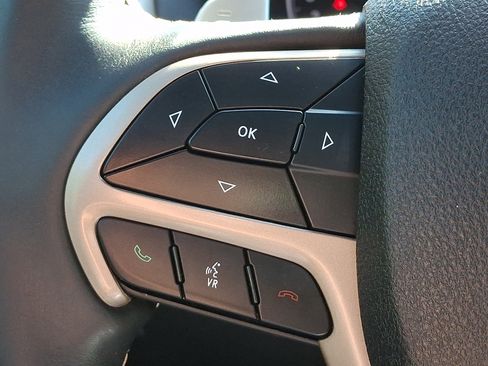 Used 2017 Jeep Grand Cherokee Limited AWD/4WD image 23