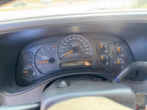 Used 2007 Chevrolet Silverado 2500 LT w/ Heavy-Duty Power Package image 17