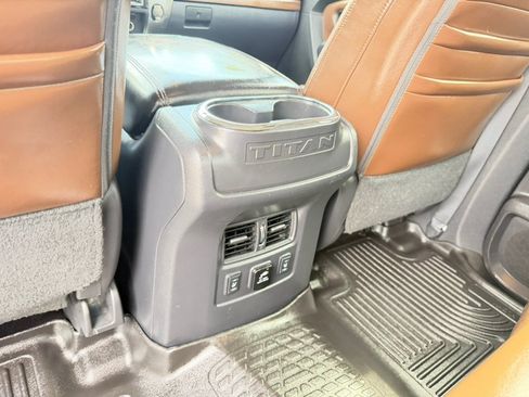 Used 2017 Nissan Titan Platinum Reserve RWD image 33
