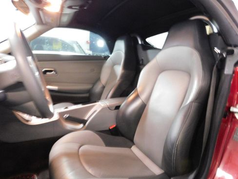 Used 2005 Chrysler Crossfire Limited image 10