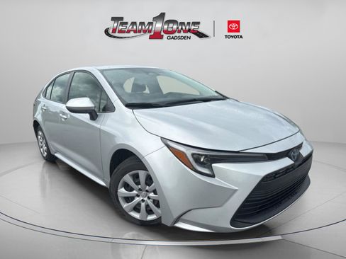 Used 2023 Toyota Corolla LE FWD image 1