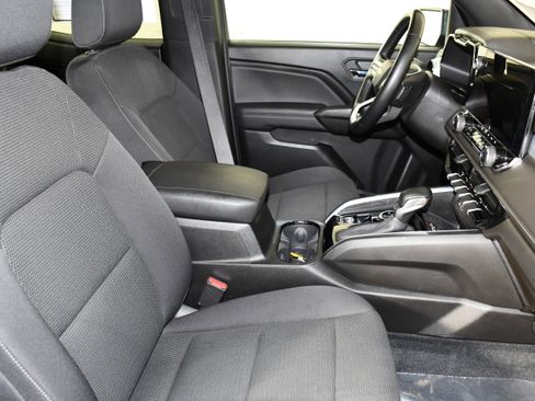 Used 2023 Chevrolet Colorado LT w/ LT Convenience Package II AWD/4WD image 44