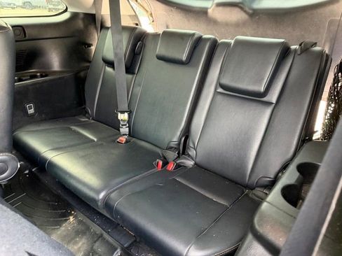 Used 2019 Toyota Highlander XLE FWD image 8