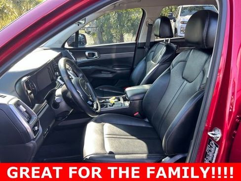 Used 2022 Kia Sorento S FWD image 14
