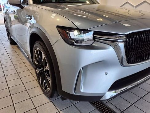 Used 2024 MAZDA CX-90 Plug-In Hybrid w/ Premium Plus AWD/4WD image 26
