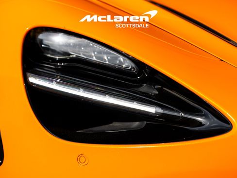 Used 2024 McLaren 750S Spider RWD image 46