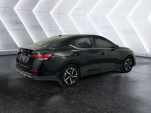 Used 2024 Nissan Sentra SV FWD image 4