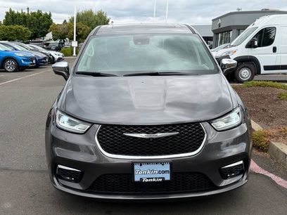 Used 2022 Chrysler Pacifica Limited