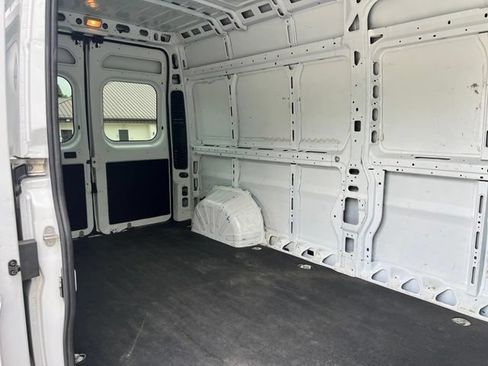 Used 2023 RAM ProMaster 2500 FWD image 16