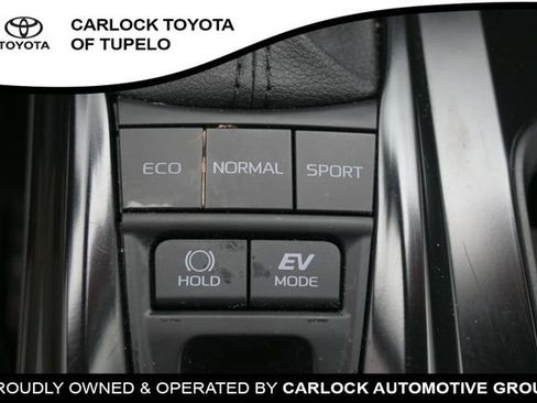 Used 2026 Toyota Camry SE FWD image 35
