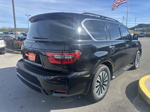 Used 2021 Nissan Armada SL w/ Midnight Edition Package image 7