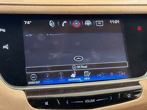 Used 2017 Cadillac XT5 Platinum w/ Driver Assist Package AWD/4WD image 24