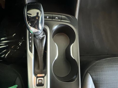 Used 2025 Buick Envista Preferred FWD image 51