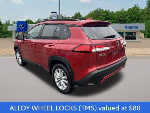 Used 2022 Toyota Corolla Cross LE w/ Moonroof Package image 9