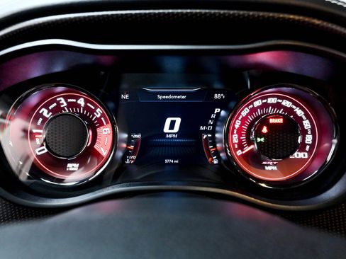 Used 2023 Dodge Challenger SRT Hellcat RWD image 11