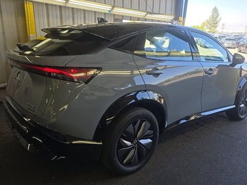 Used 2024 Nissan Ariya AWD image 2