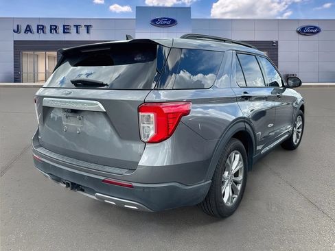 Used 2021 Ford Explorer XLT w/ Equipment Group 202A RWD image 4