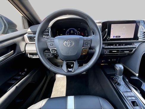 Used 2026 Toyota Camry SE FWD image 6