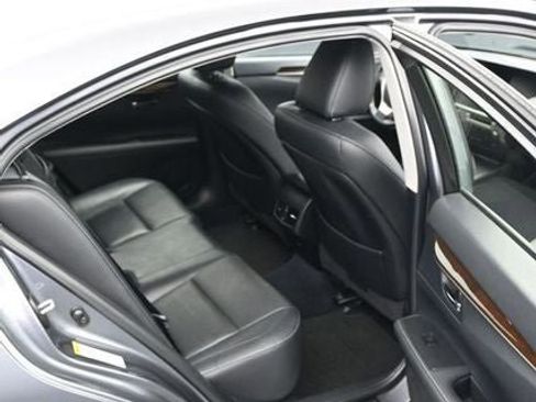 Used 2014 Lexus ES 350 w/ Luxury Package image 14