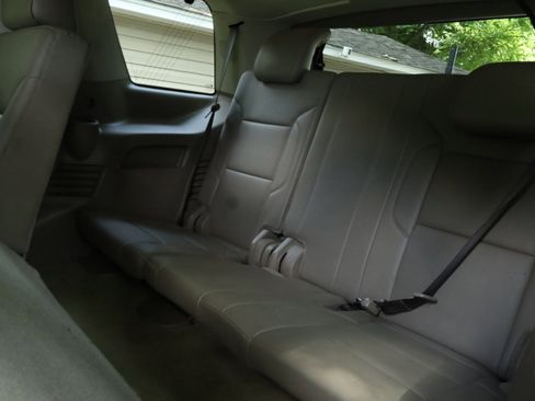 Used 2017 GMC Yukon SLT image 15